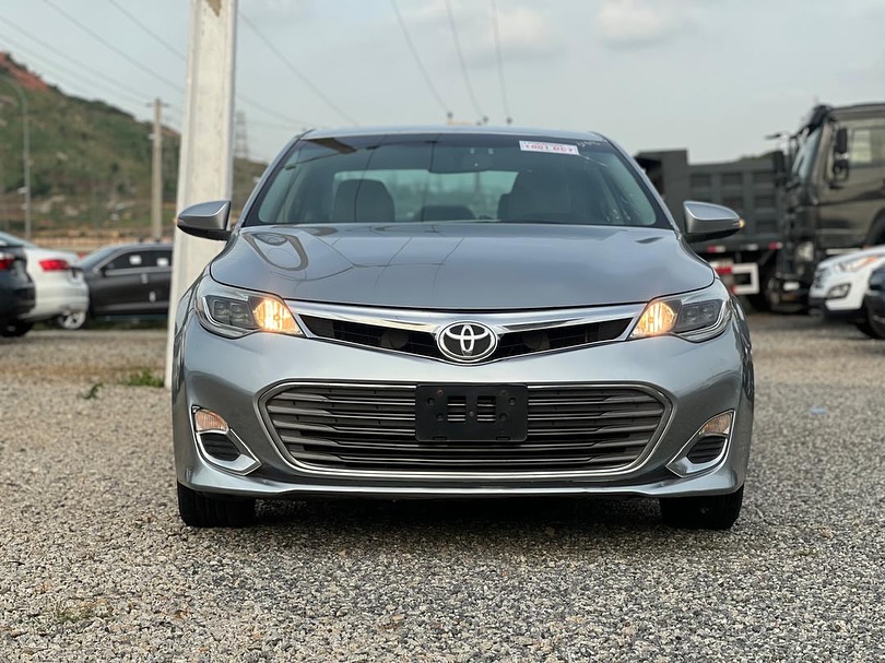 
								2015 Toyota Avalon Xle full									