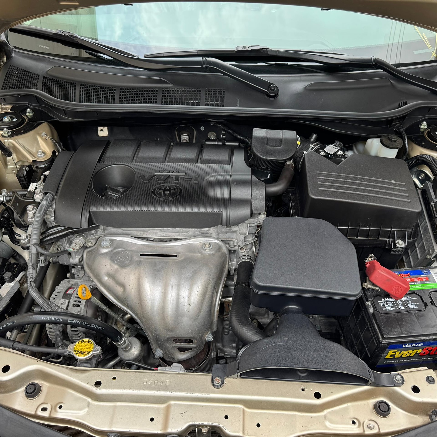 
								2010 Toyota Camry full									