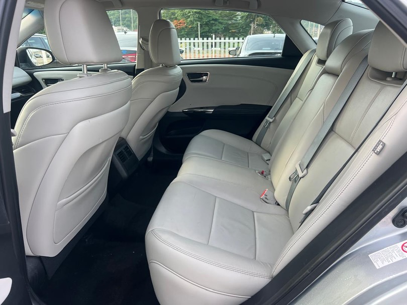 
								2015 Toyota Avalon Xle full									