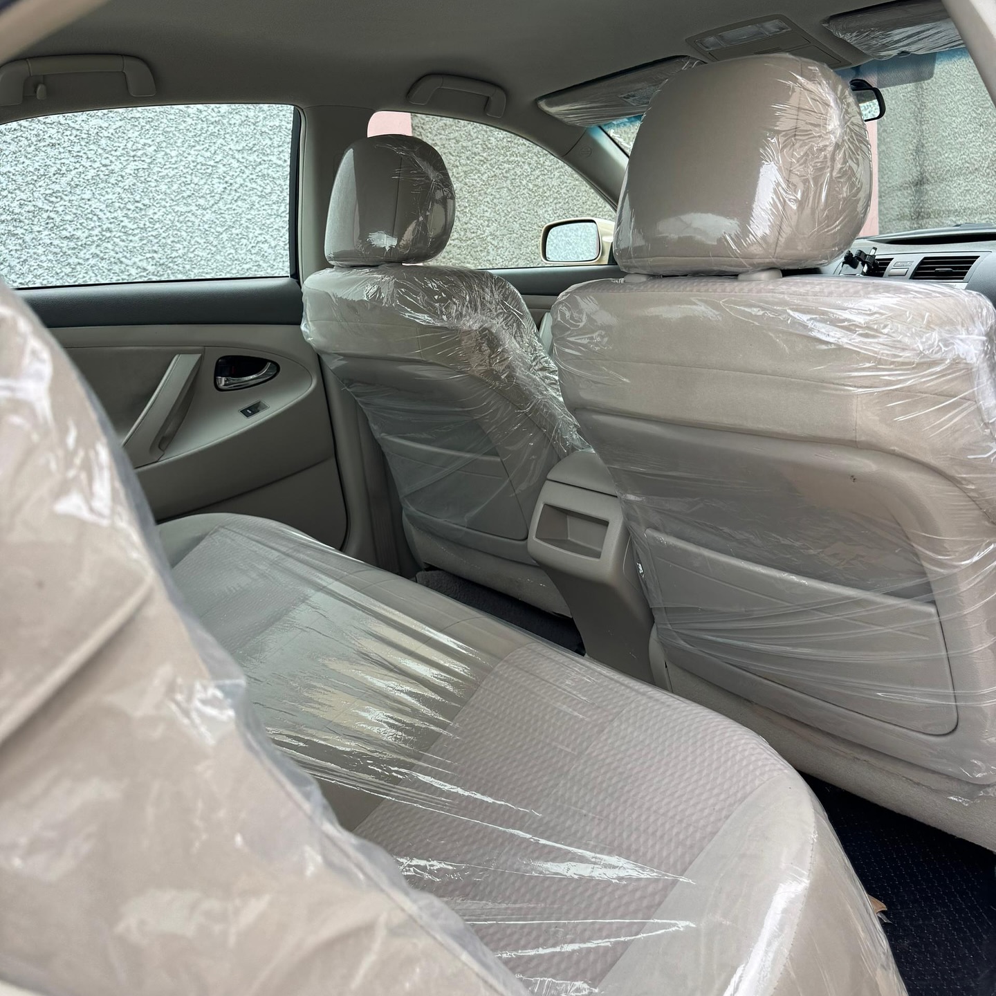 
								2010 Toyota Camry full									