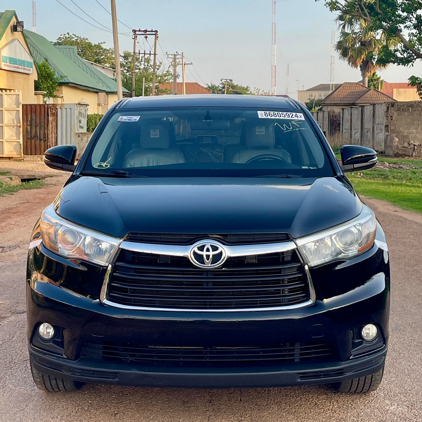 
								2016 Toyota Highlander full									