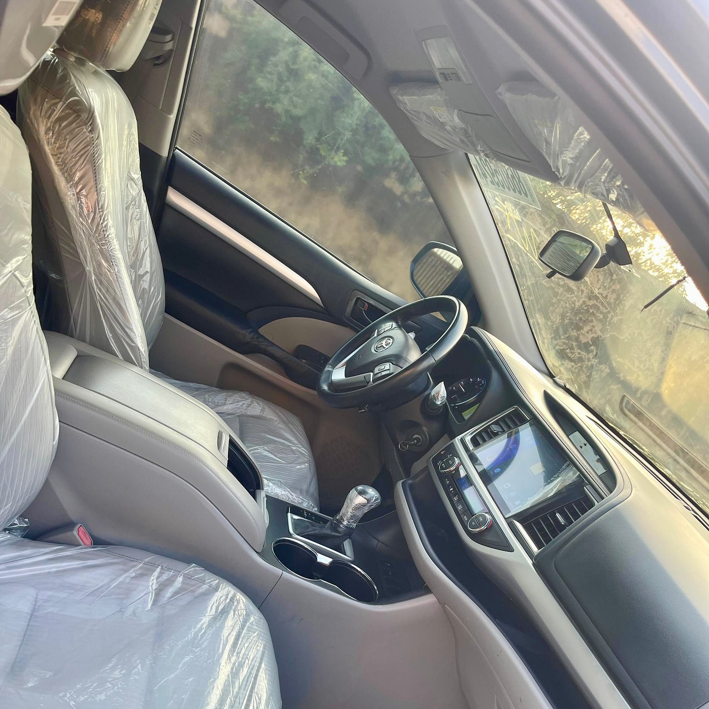 
								2016 Toyota Highlander full									